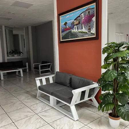 Apartment En Playa Jardin