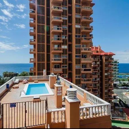 En Playa Jardin Apartment